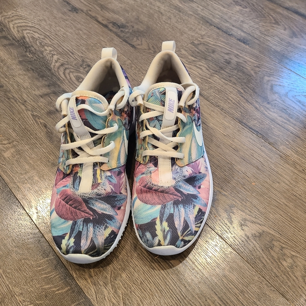 Nike Roshe golf shoes